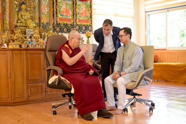 Kiren Rijiju met Dalai Lama in New Delhi