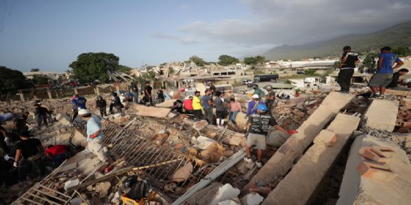 Venezuela Earthquake Death Toll Rises to 1,430 as Humanitarian Crisis Deepens