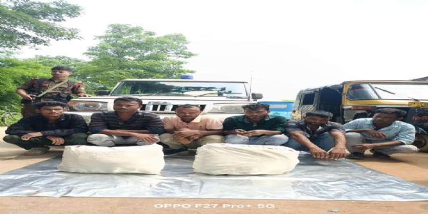 Codeine Syrup Seized in Anti-Narcotics Drive, Six Held