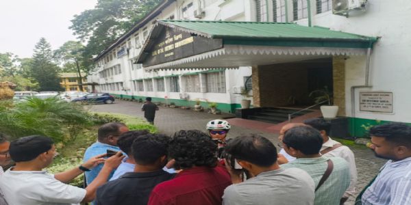 National Cyclist Aasha Malviya Reaches Dibrugarh on Pan-India Mission