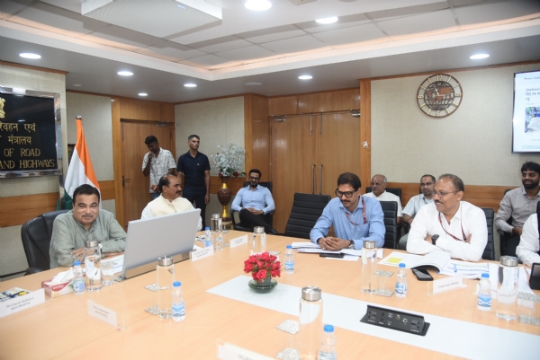 Nitin Gadkari Reviews 3,245-km National Highway Network in Jharkhand