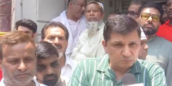 AAP Targets Government Over Malviya Nagar Hotel Fire Tragedy, Demands Compensation for Victims