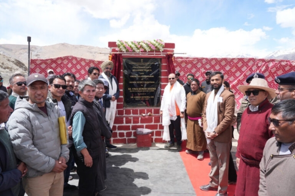 LG Saxena Lays Foundation Stone For First Model Border Village At Chumur Under Vibrant Village Programme