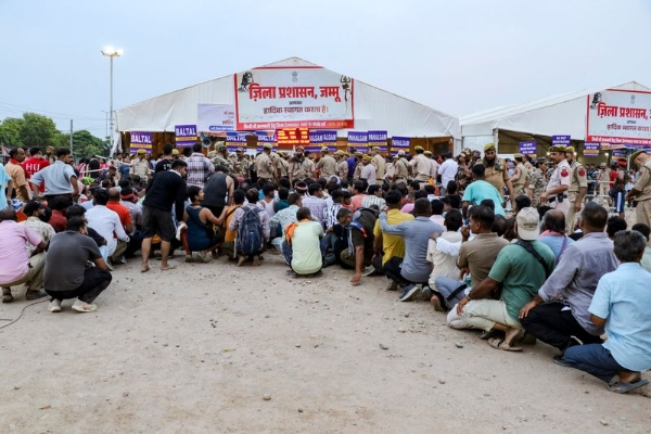 Token Distribution For Registration Of Amarnath Yatra Underway