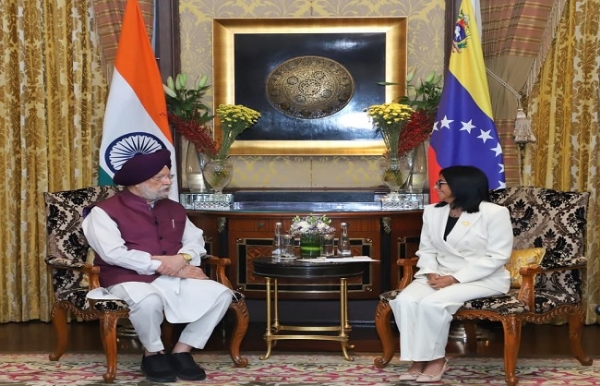 Hardeep Singh Puri Holds Talks with the Acting President of Venezuela.