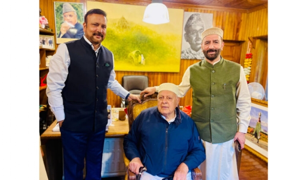 Farooq calls for unity, justice, equality among Muslims