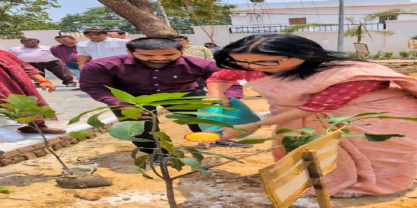 Addl Chief Secretary Partha Sarathi Sen Sharma and Director General Monica Rani gave message of environmental protection