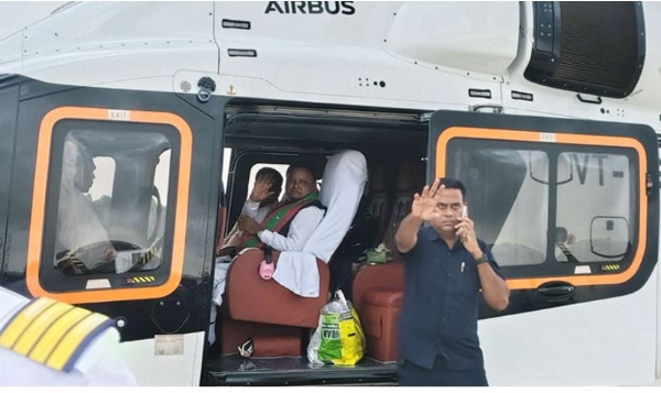 CM Majhi’s Copter Makes Unscheduled Landing In Puri CM Majhi’s Copter Makes Unscheduled Landing In Puri