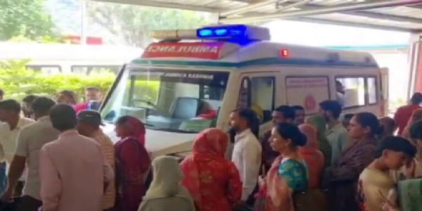Three Injured In LPG Cylinder Blast In Rajouri Hamlet