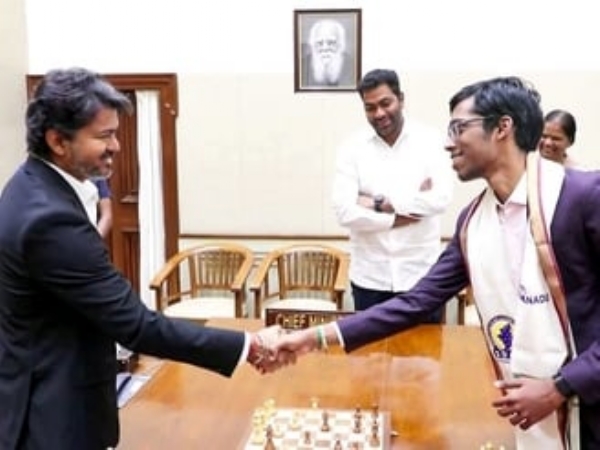 Praggnanandhaa with Vijay