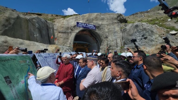 Landmark Achievement In Zojila Tunnel; Blast Breaks Through Last 2.5 Metre Landmark Achievement In Zojila Tunnel; Blast Breaks Through Last 2.5 Metre