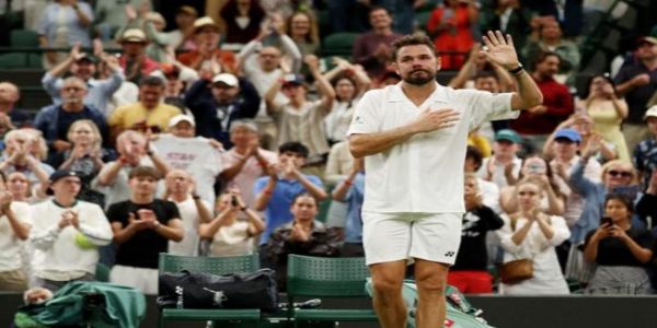 End of an Era: Stan Wawrinka Receives Emotional Wimbledon Farewell After Berrettini Loss