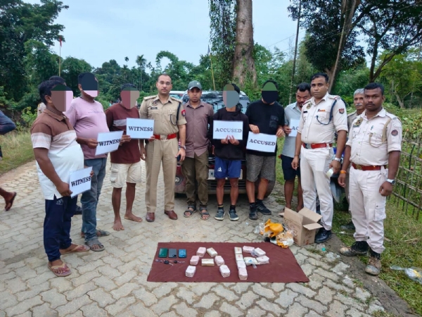 Image of the Seized Narcotics with Arrested Accused.