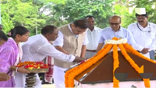 Assam CM Dr Himan Paying Tribute to Dr Bhupen Hazarika Memorial.