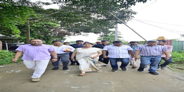 Ajanta Neog Reviews Integrated Care Centre at Boko, Sets October Deadline