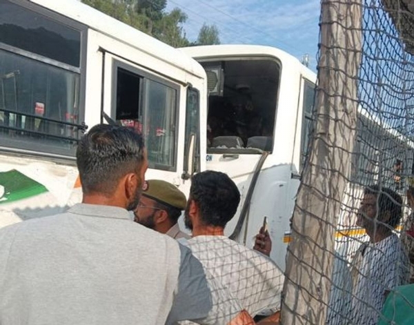 18 Amarnath Yatris Injured In Multi-Vehicle Collision At Chanderkote, All Stable: DC Ramban