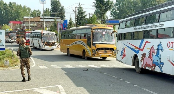 Fresh Batch Of 7,754 Amarnath Pilgrims Leaves Jammu Under Tight Security Fresh Batch Of 7,754 Amarnath Pilgrims Leaves Jammu Under Tight Security