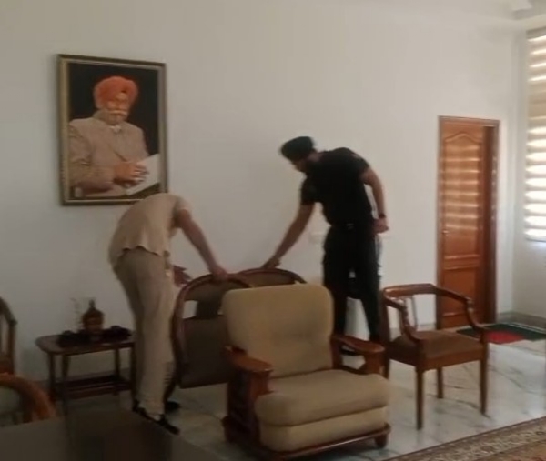 Punjab Police searching in school Punjab Police searching in school