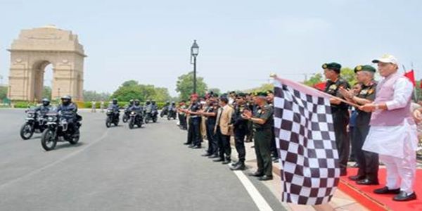 Rajnath Singh Flags Off ‘Shaurya Vijay Yatra’ from National War Memorial to Kargil War Memorial