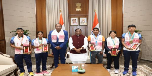Assam Governor Felicitates Medal-Winning Para Athletes