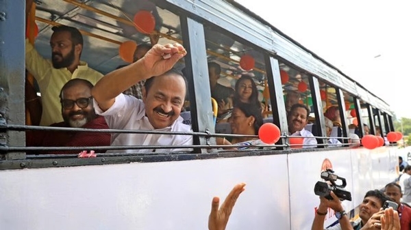 Priyadarshini bus inauguration CM and Transport monister seen