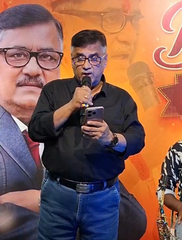 Bhaskar Bhattacharya singing Bhaskar Bhattacharya singing