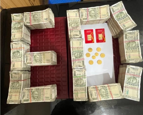 ED raids recover ₹40 lakh in cash and gold coins from Darul Uloom in Kalilkapur, West Bengal. ED raids recover ₹40 lakh in cash and gold coins from Darul Uloom in Kalilkapur, West Bengal.