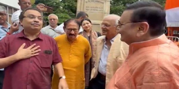 Kalighat Trinamool holds Assembly protest backing Sonam Wangchuk, urges centre to start talks