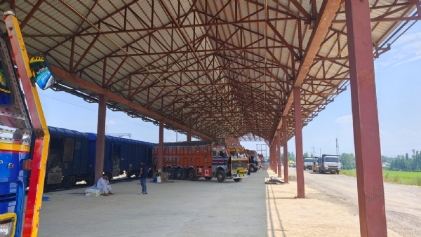 Jammu Division Successfully Operates First Freight Rake at Pampore Goods Shed Jammu Division Successfully Operates First Freight Rake at Pampore Goods Shed
