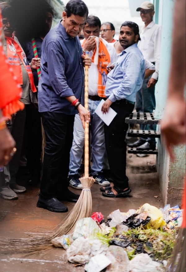 Minister Arvind Kumar Sharma launched a 76-day ward visit program in Surajkund ward Minister Arvind Kumar Sharma launched a 76-day ward visit program in Surajkund ward