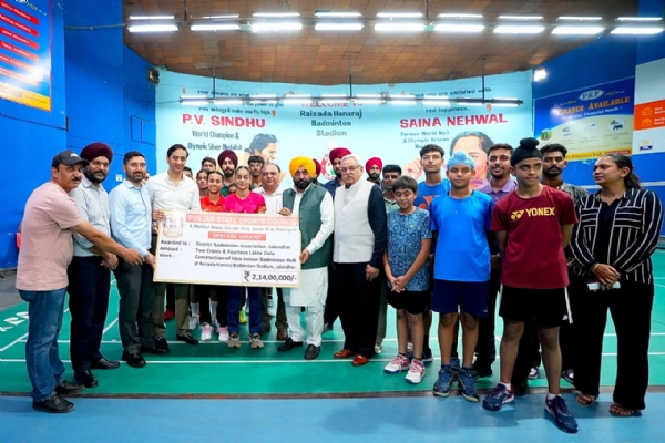 CM Bhagwant Mann giving special grant. CM Bhagwant Mann giving special grant.