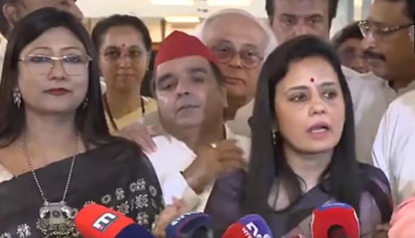 Opposition Walks Out of All-Party Meeting Over Invite to Rebel TMC MPs, Rejoins Later Opposition Walks Out of All-Party Meeting Over Invite to Rebel TMC MPs, Rejoins Later