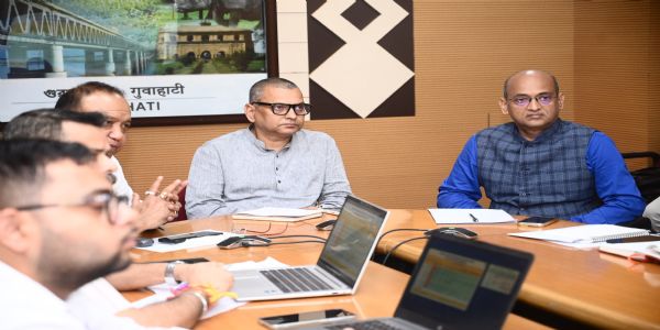 Minister Reviews Relief Supply, Essential Commodities in Flood-Hit Districts