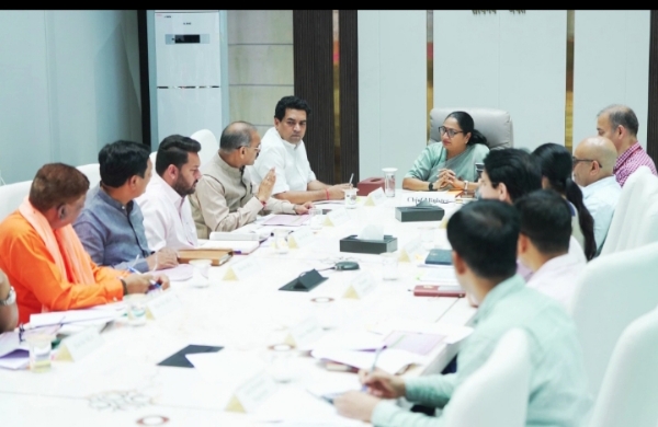 Delhi CM Rekha Gupta chaired a meeting