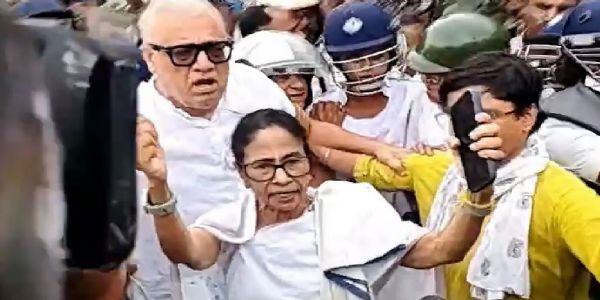 Political tension in Kolkata over TMC programme in solidarity with NEET protest