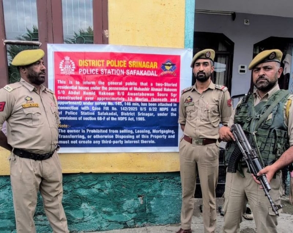 Srinagar Police Attaches ₹2.74 Crore Property Of Alleged Drug Peddler Under NDPS Act Srinagar Police Attaches ₹2.74 Crore Property Of Alleged Drug Peddler Under NDPS Act