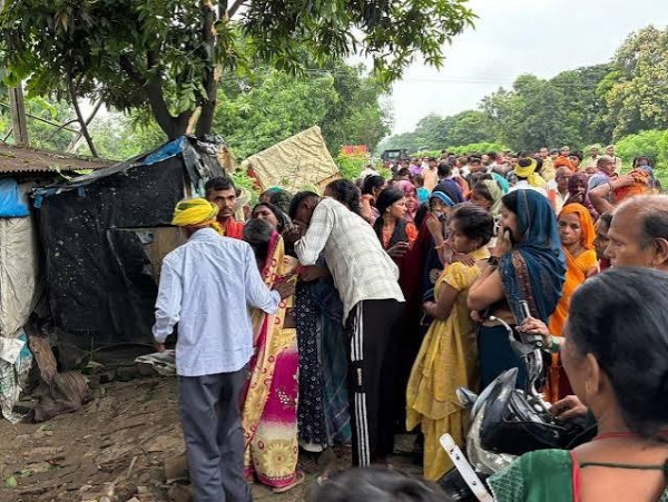 4 killed  after a speeding truck veered off the Basti–Khalilabad highway