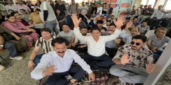 Health employees stage token strike over special allowance issue