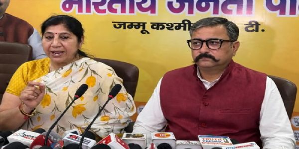 BJP demands resignation of Sakeena Itoo over anti national books issue