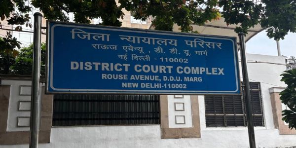 CBI Files Chargesheet Against 13 Accused in NEET Paper Leak Case
