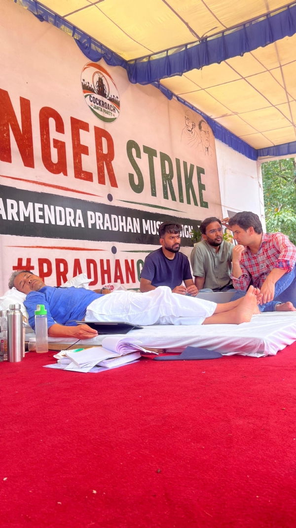 Environmentalist Sonam Wangchuk, accompanied by others.