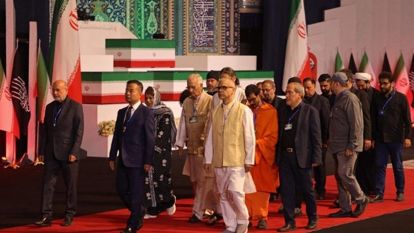 Mehbooba Mufti Pays Tribute To Ayatollah Khamenei In Tehran, Calls Visit An ‘Honour Mehbooba Mufti Pays Tribute To Ayatollah Khamenei In Tehran, Calls Visit An ‘Honour