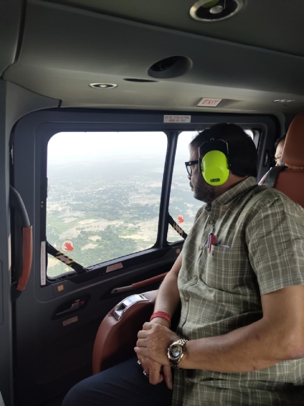 Revenue Minister Conducts Aerial Survey