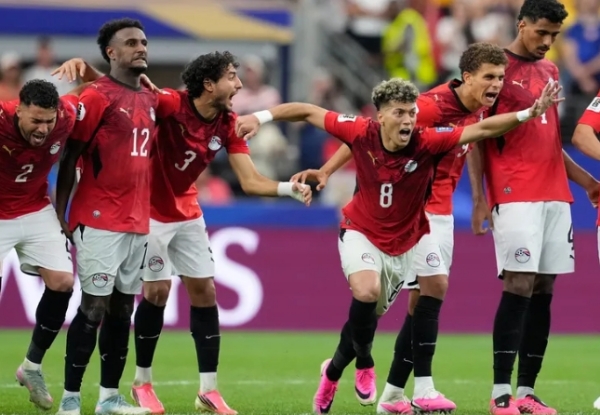 Egypt Defeat Australia in Penalty Shootout to Reach World Cup Round of 16 for the First Time