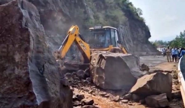 Ramnagar-Udhampur Road Blocked After Landslide Near Kaugha; Debris Clearance Underway