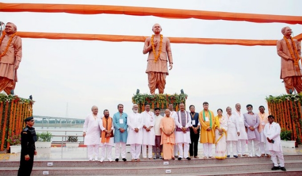 UP CM & others posing for shutterbugs besides magnificent statues of three great personalities UP CM & others posing for shutterbugs besides magnificent statues of three great personalities