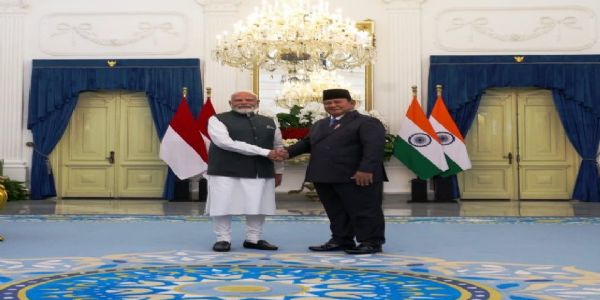 (Lead)India, Indonesia Sign 14 Agreements Across Defence, BrahMos, Space and Digital Cooperation, Announce Six New Initiatives