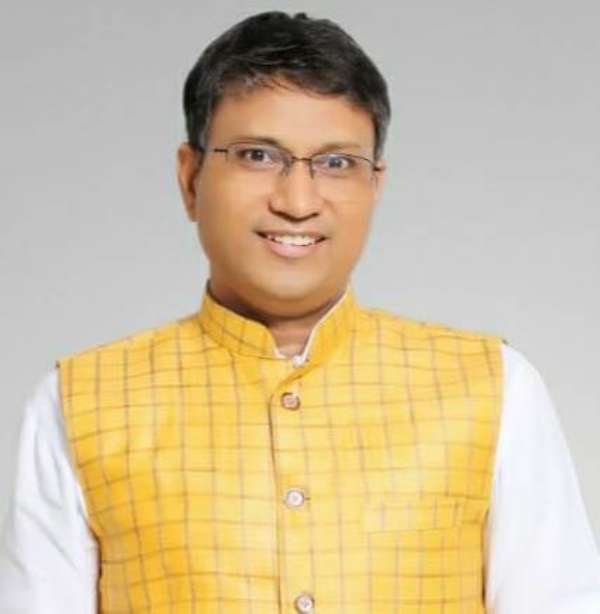 Engineer Sunil Kushwaha, National President of the Pragatisheel Samaj Part Engineer Sunil Kushwaha, National President of the Pragatisheel Samaj Part