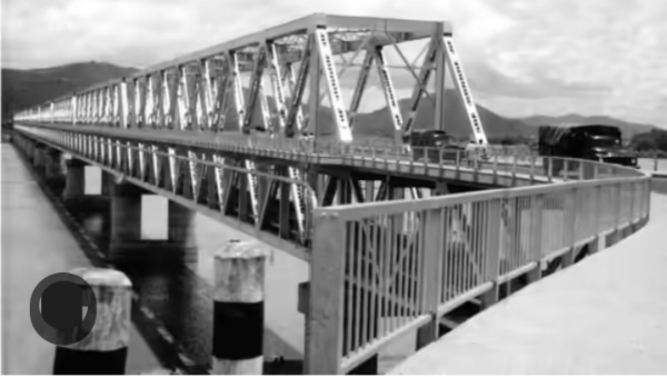 Old Saraighat Bridge. Old Saraighat Bridge.