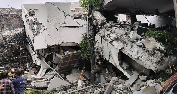 Garbage heap collapsed on government building